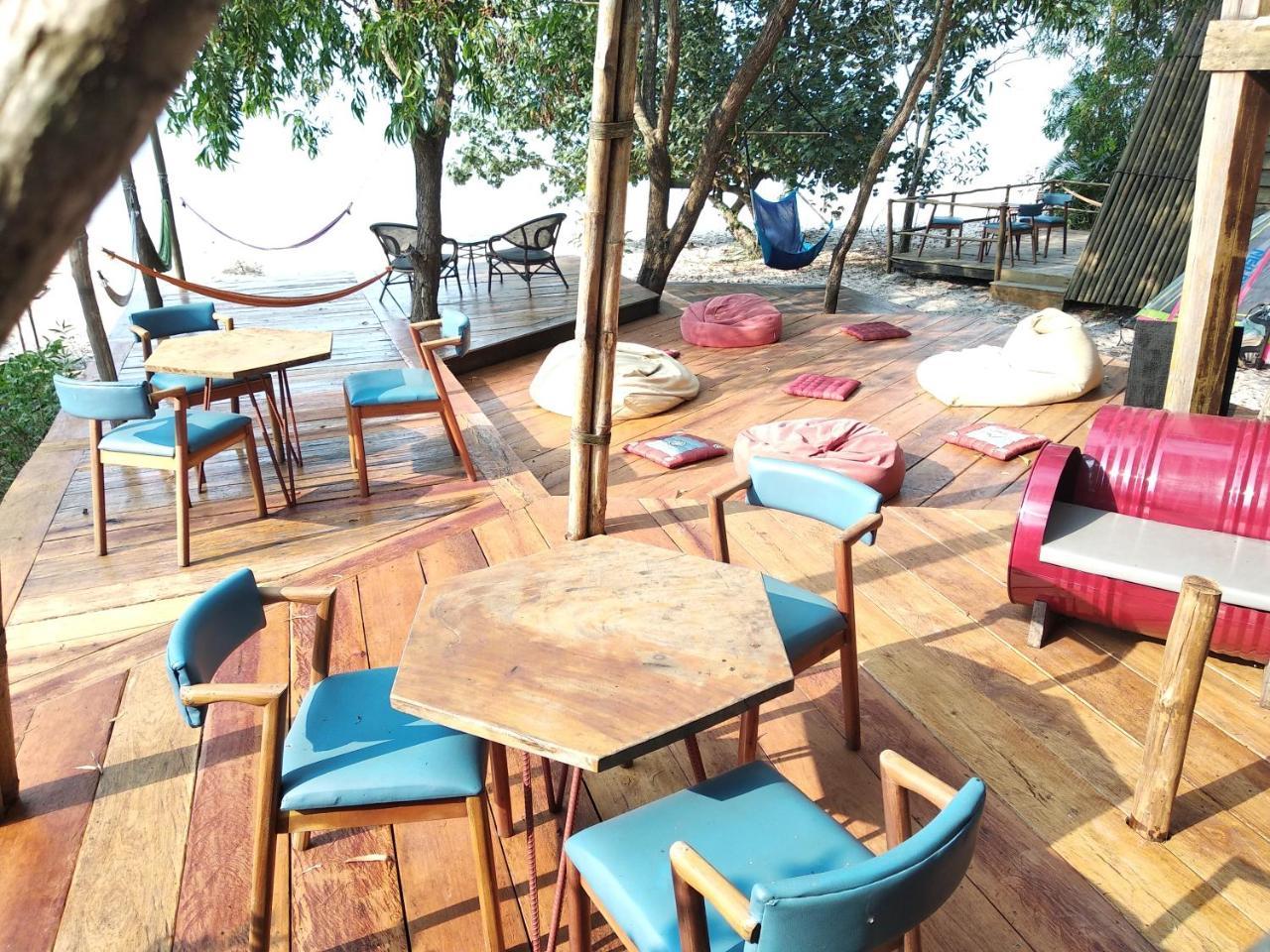 The Boarding House Hotell Sihanoukville Exteriör bild