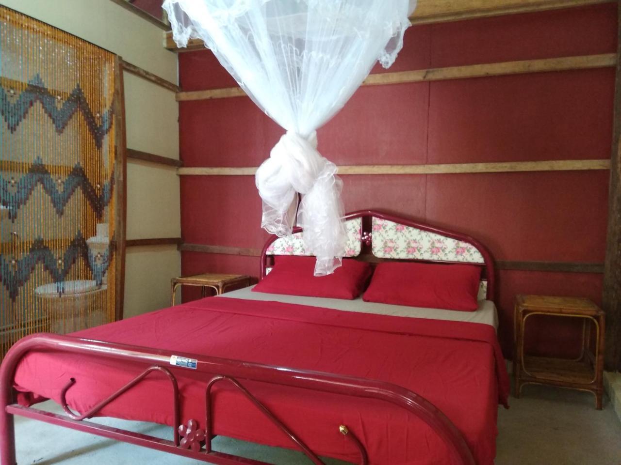 The Boarding House Hotell Sihanoukville Exteriör bild
